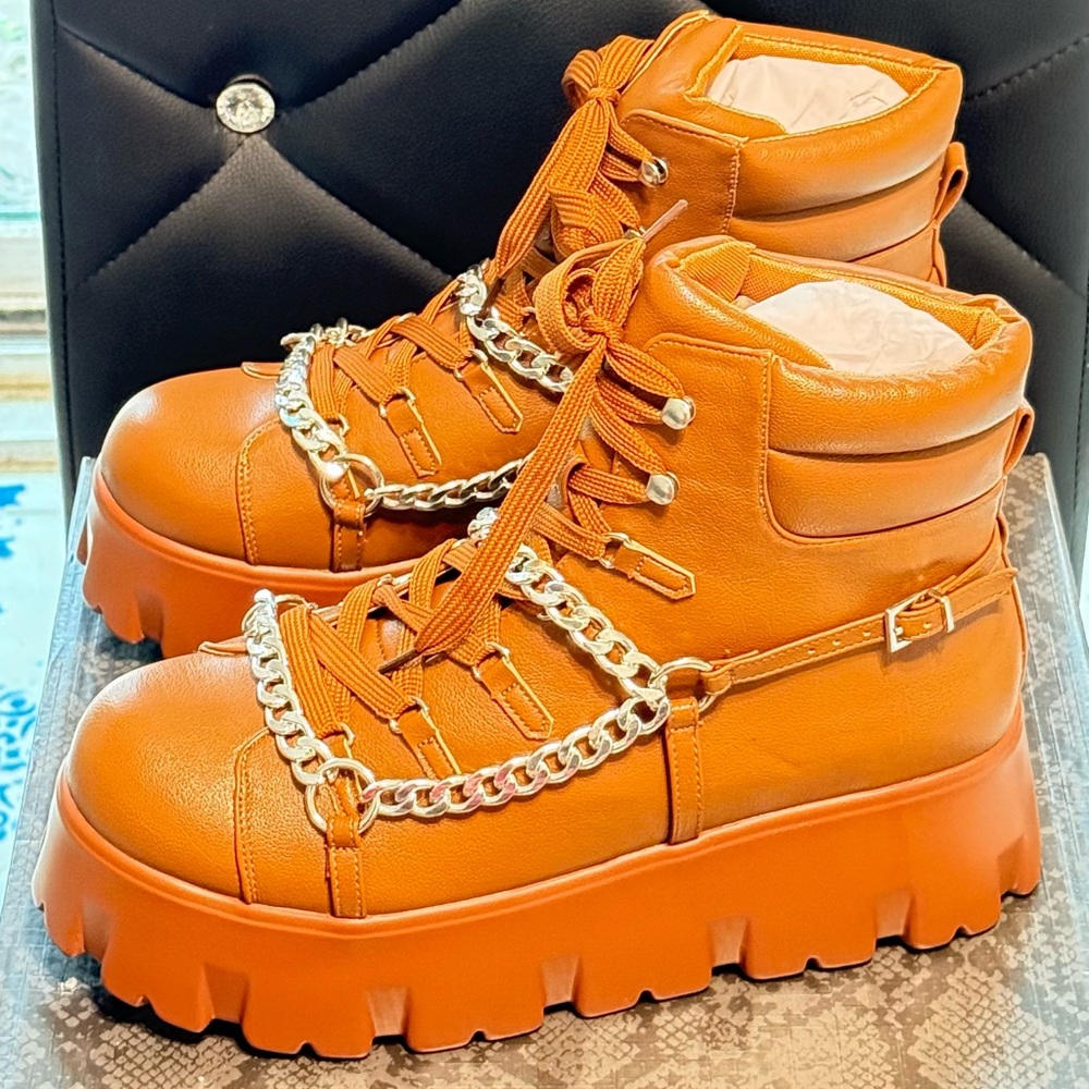 Cape Robbin Chunky Brown Platform Boots. New in Box. size10.fast 🚚📦 $70retail - Picture 9 of 16
